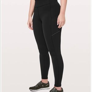 Lululemon Speed Up MR Tight 28” (Size 6)